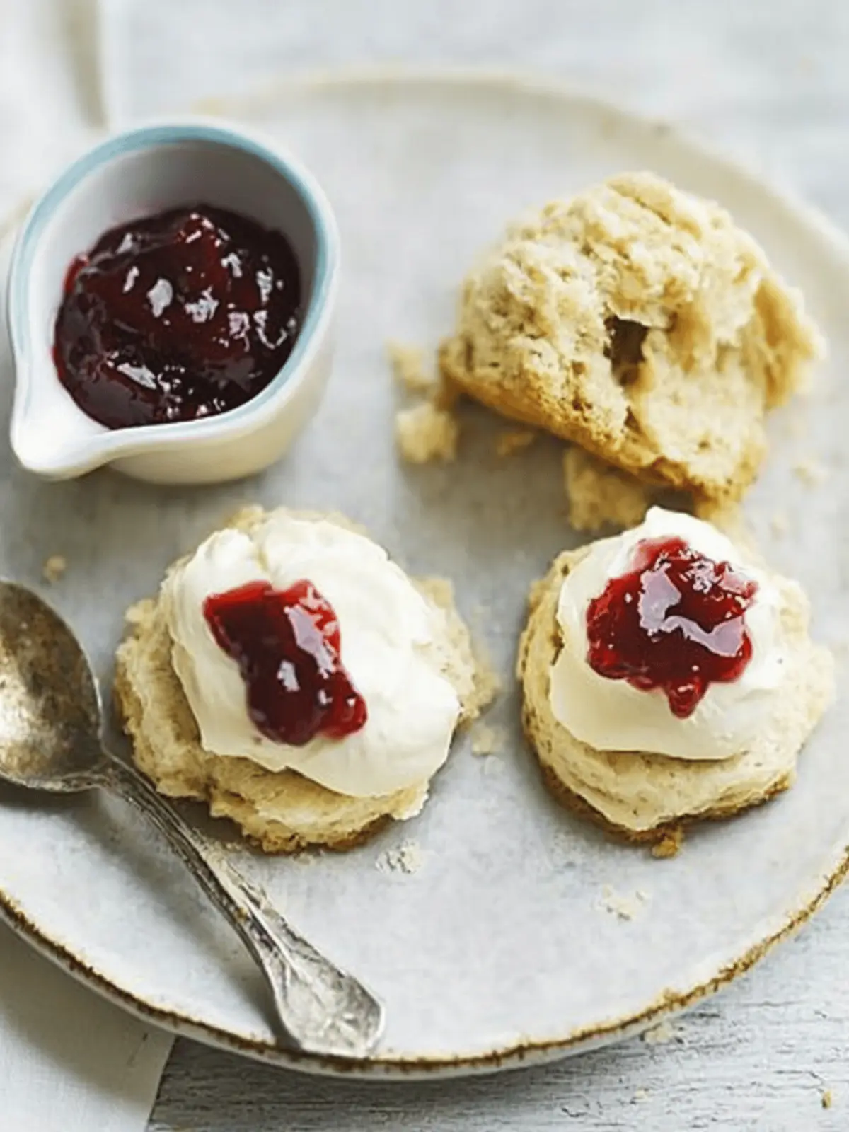 Classic scones with jam & clotted cream